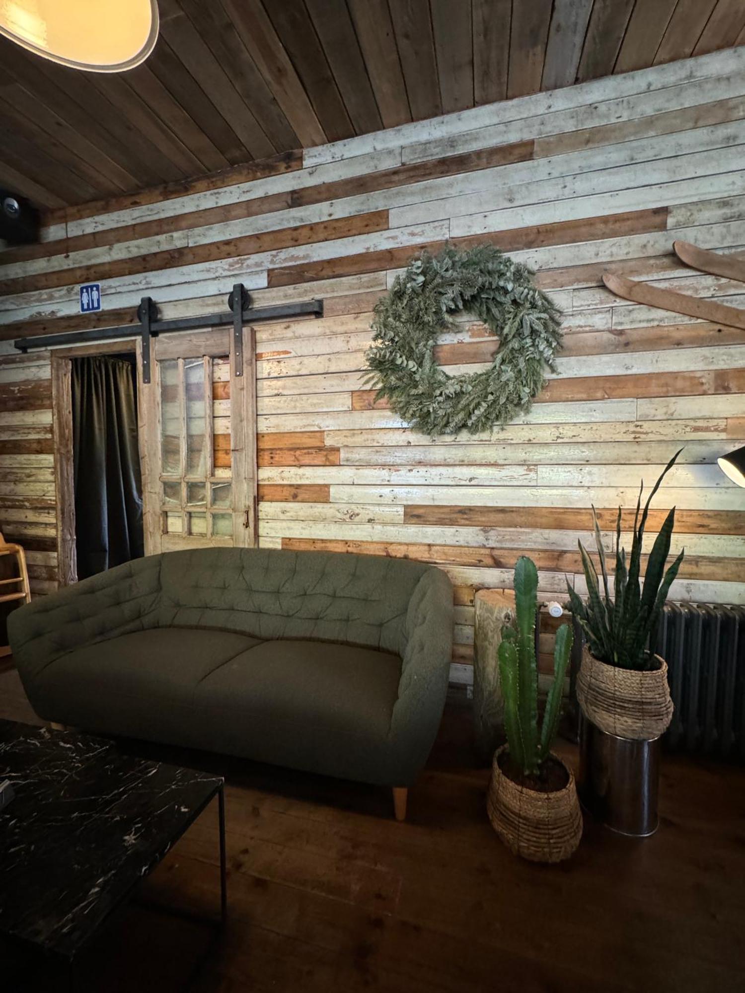 Akureyri Backpackers Hostel Εξωτερικό φωτογραφία
